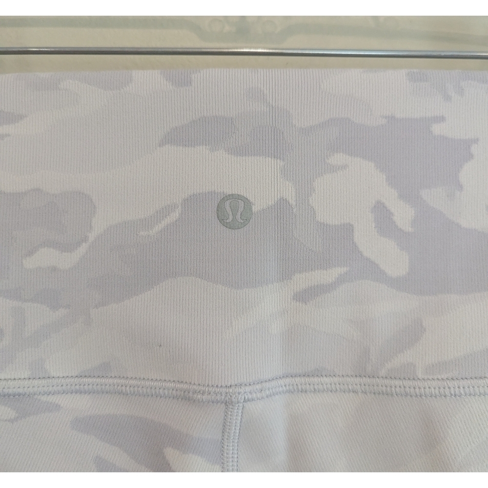 Lululemon Wunder Under High Rise Tight 25" Luxtreme Incognito Camo Jacquard - Picture 2 of 7